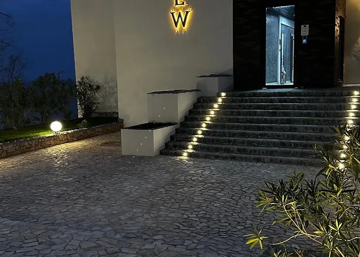 Lejlighed Modern 1-bed With Pool & Seaview Varna