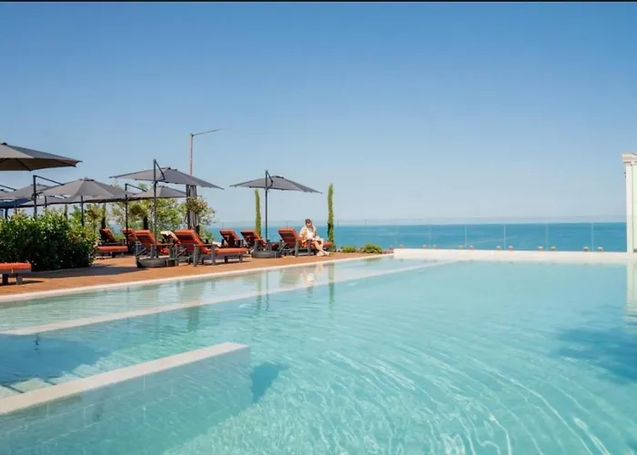 Modern 1-bed With Pool & Seaview Apartament Warna